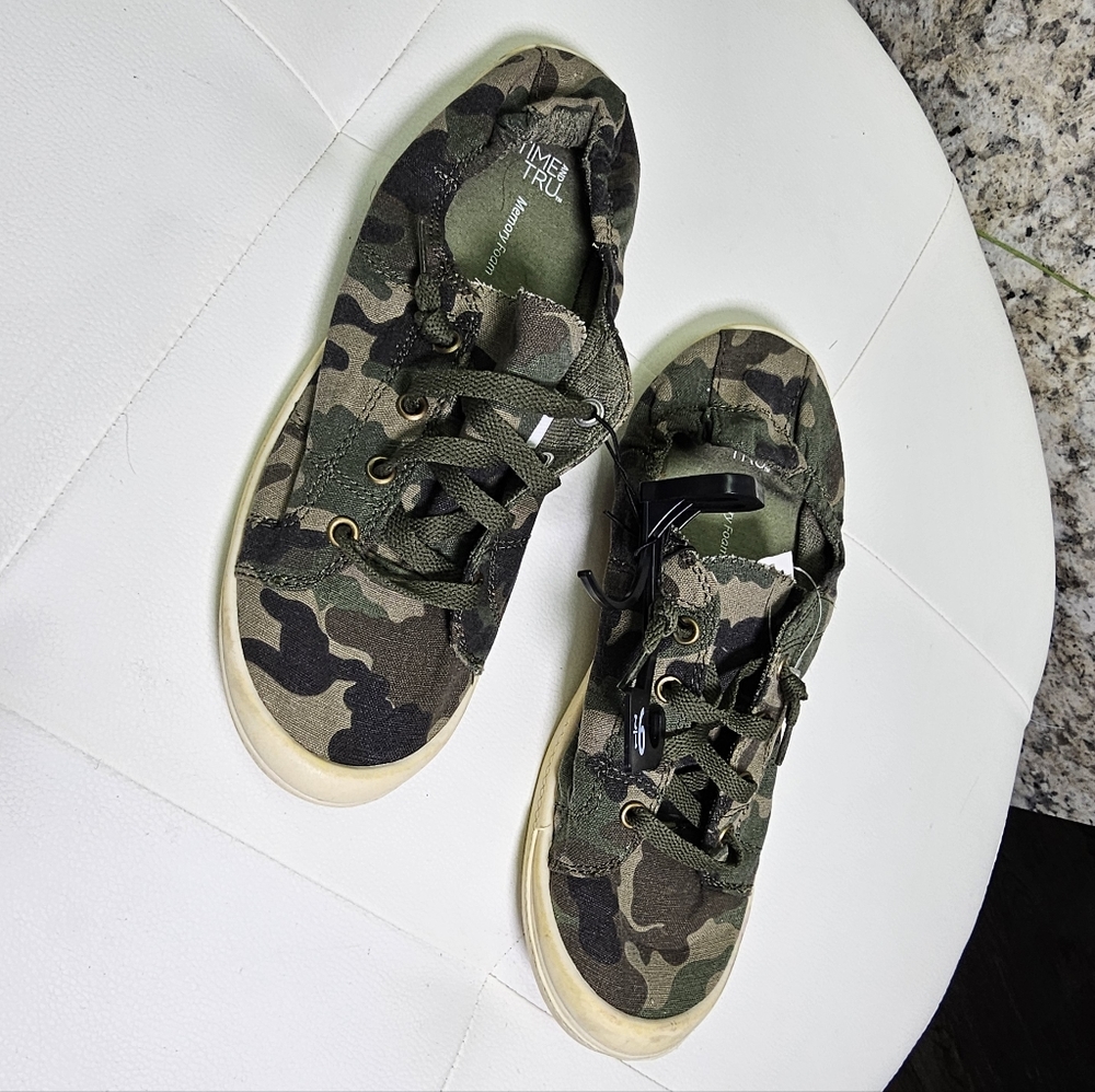 Army Fatigue Time And True Sneakers Size 9.5